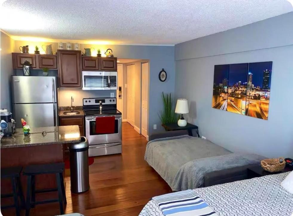 Condo Close To Stadium And Free Parking نوكسفيل المظهر الخارجي الصورة